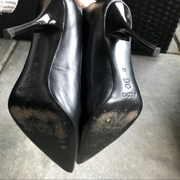 Pointed Toe Leather Ankle Boots - Picture 6 of 6